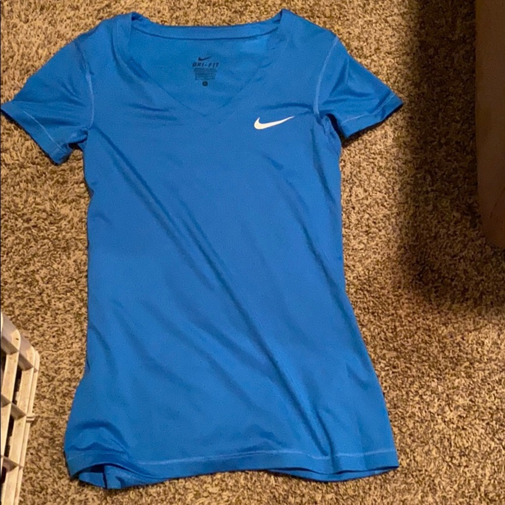 Dry fit Nike T
